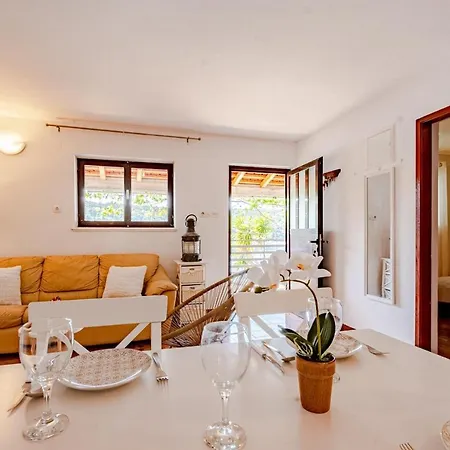 Seaside Vinka Semesterbostad *